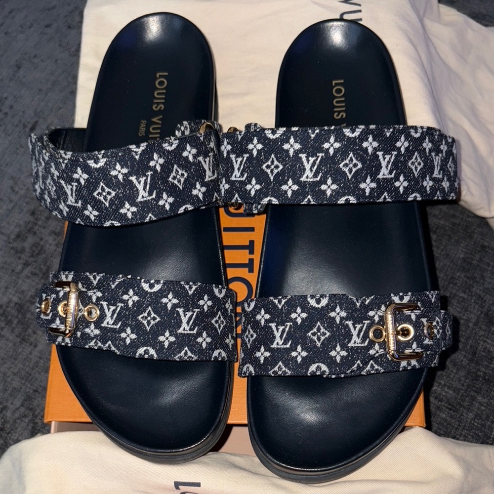 Louis Vuitton Bom Dia flat comfort mules, size 42.